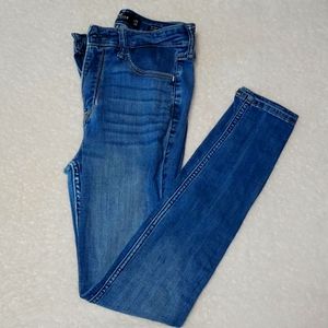 Hollister skinny jeans